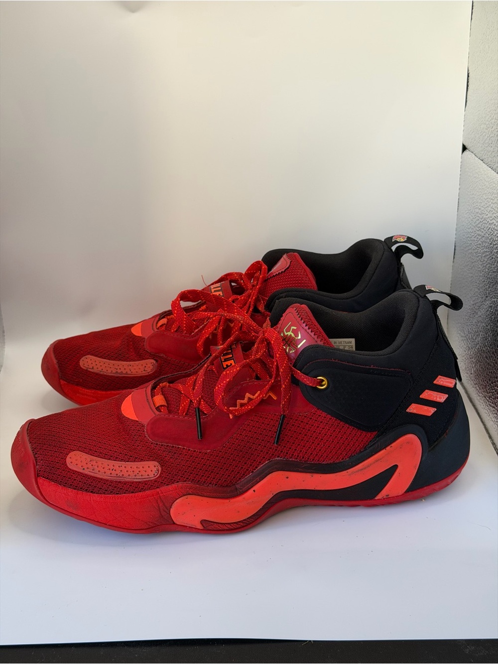 Adidas D.O.N. Issue 3 The Ville Louisville Cardinals Basketball Shoes Size 11